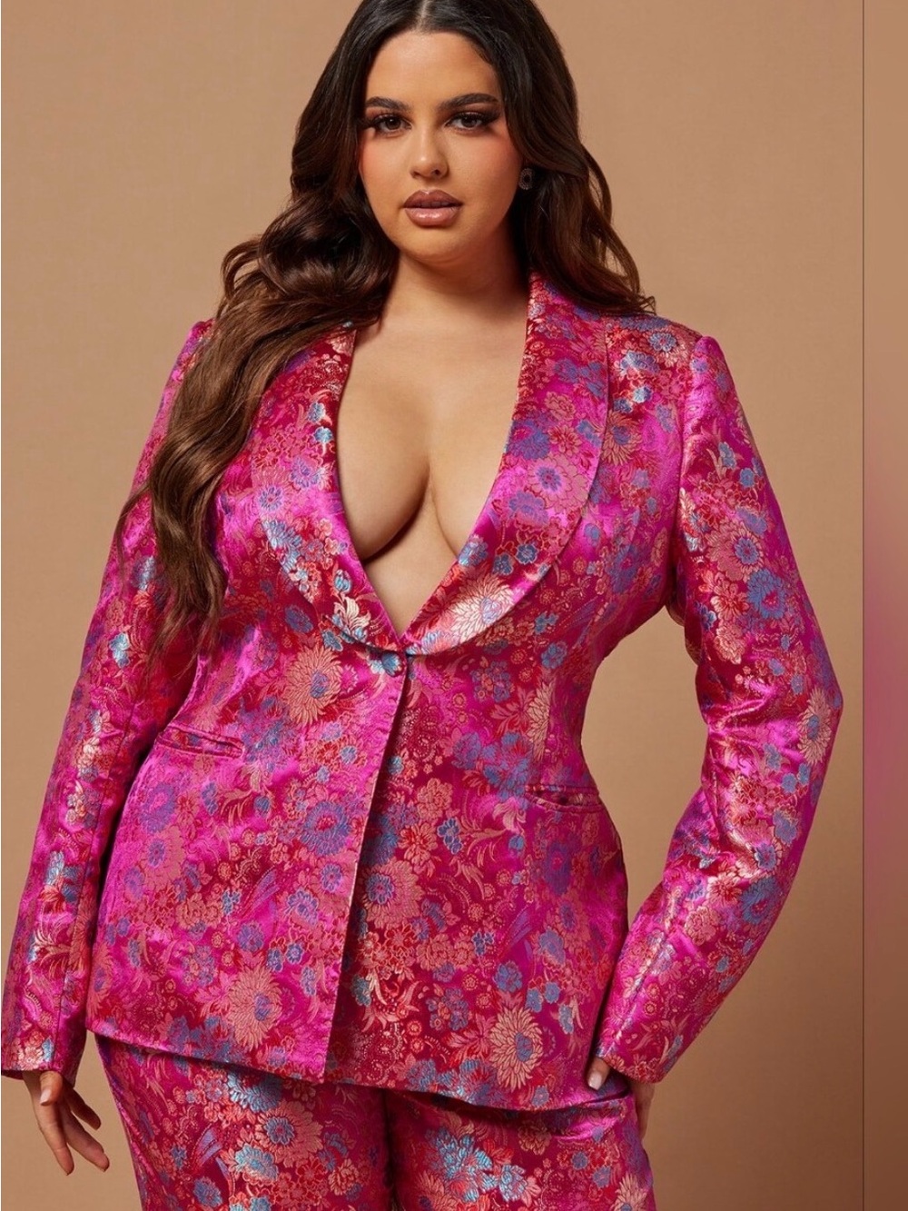 Fuchsia Floral Brocade Women's Blazer and Trousers Set - Picture 6 of 7